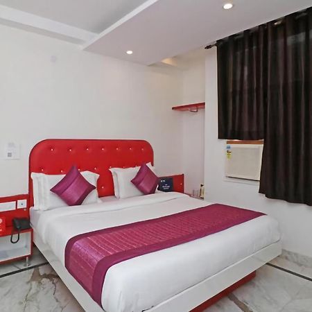 Hotel Leo Continental New Delhi Extérieur photo