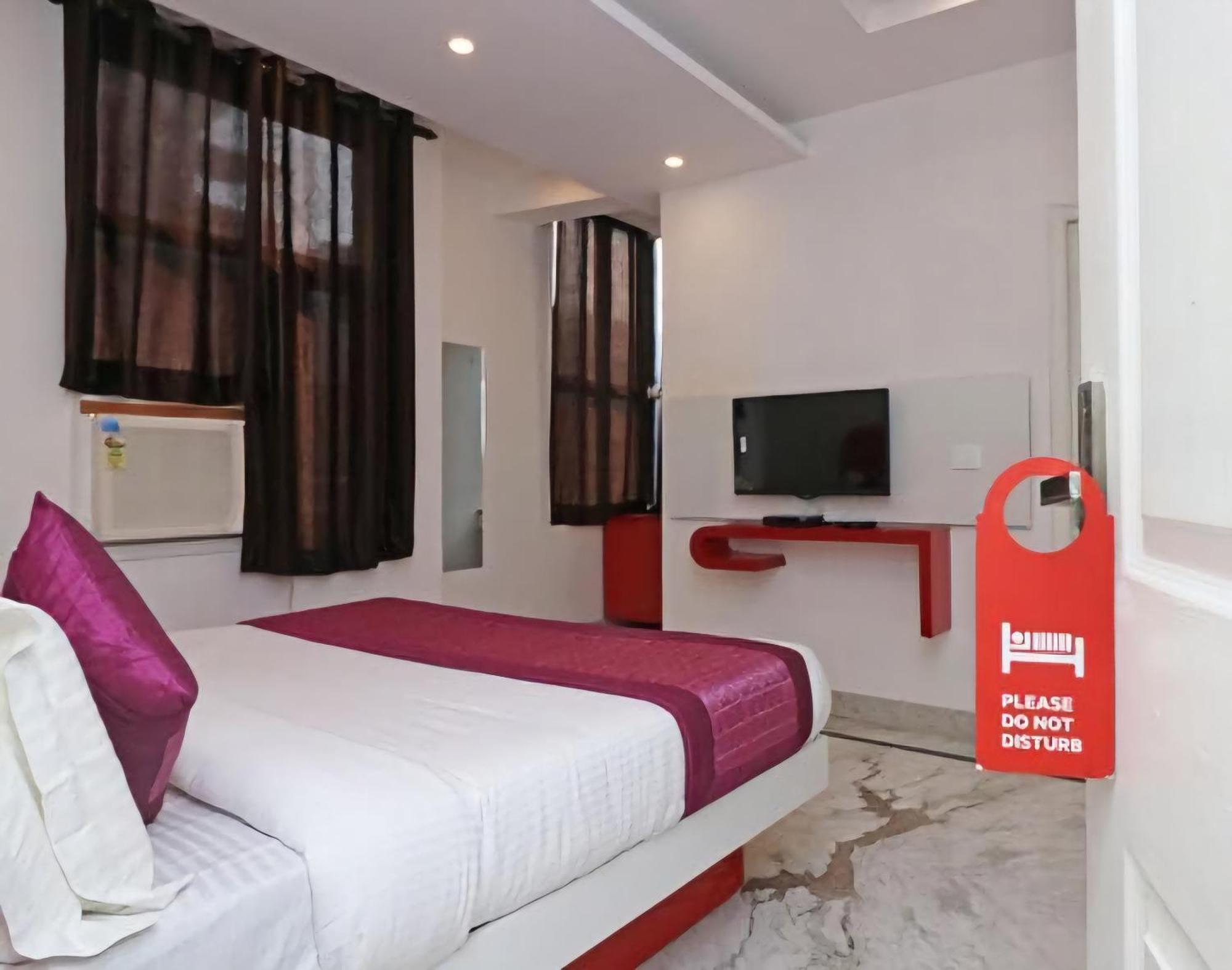 Hotel Leo Continental New Delhi Extérieur photo