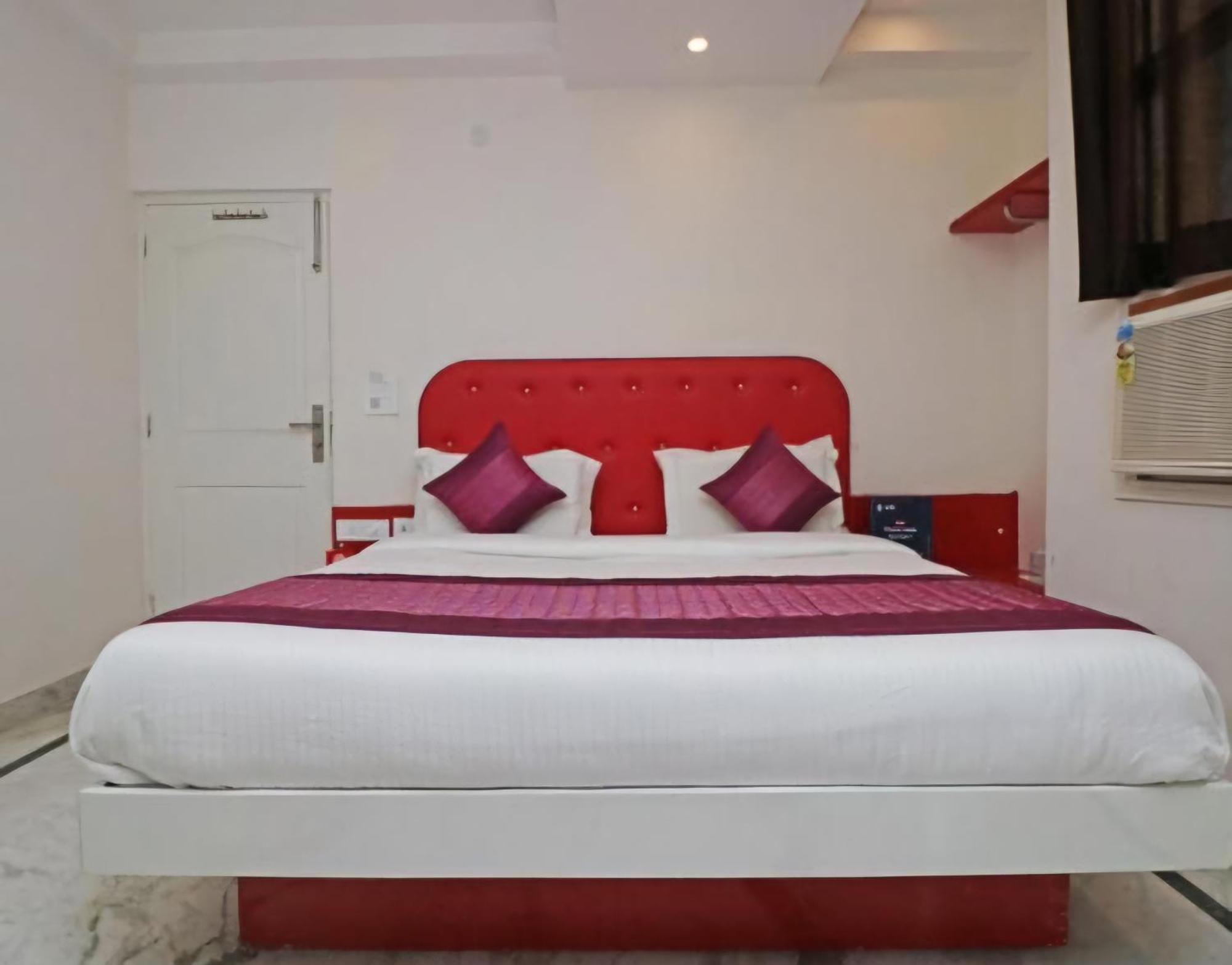 Hotel Leo Continental New Delhi Extérieur photo