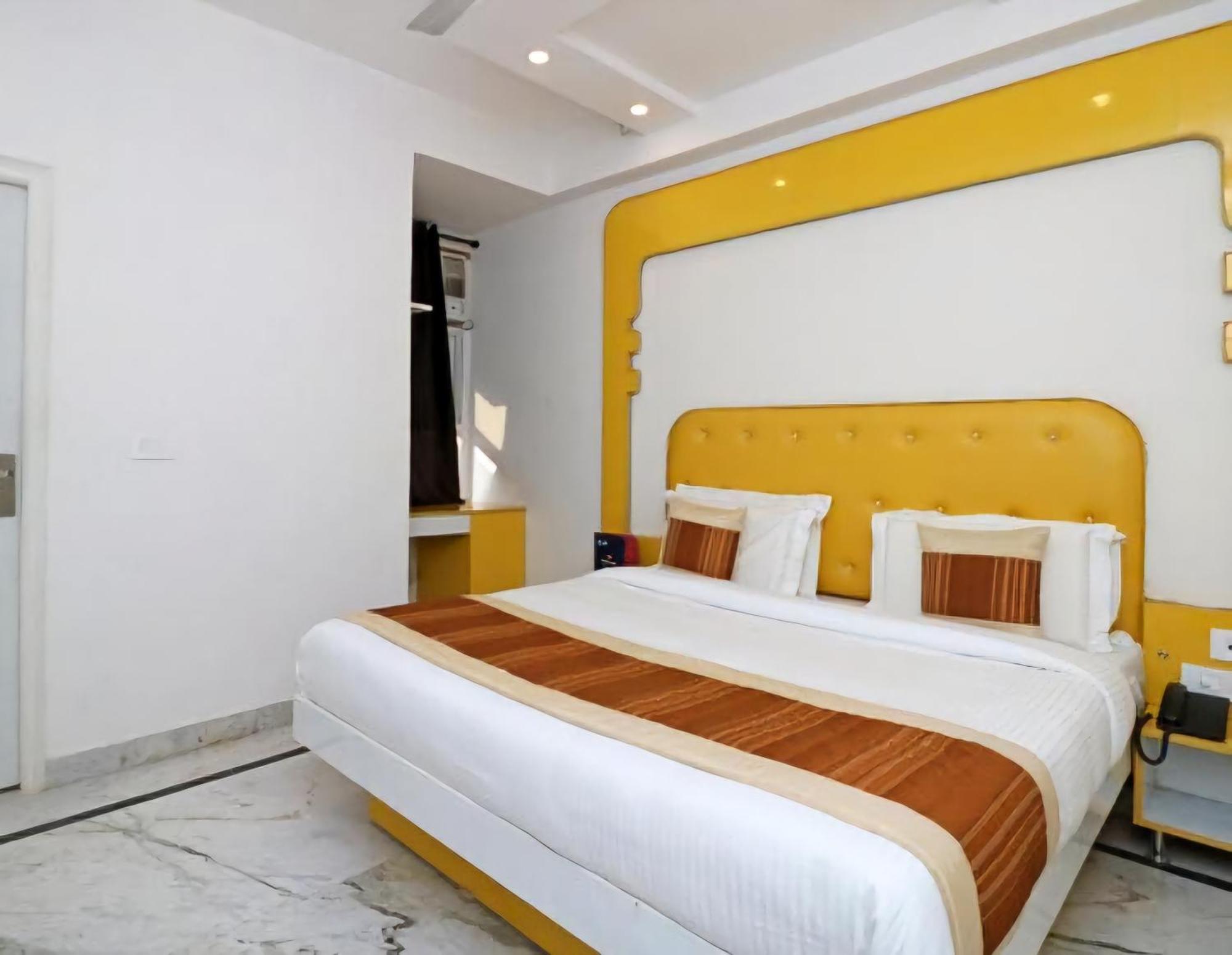 Hotel Leo Continental New Delhi Extérieur photo