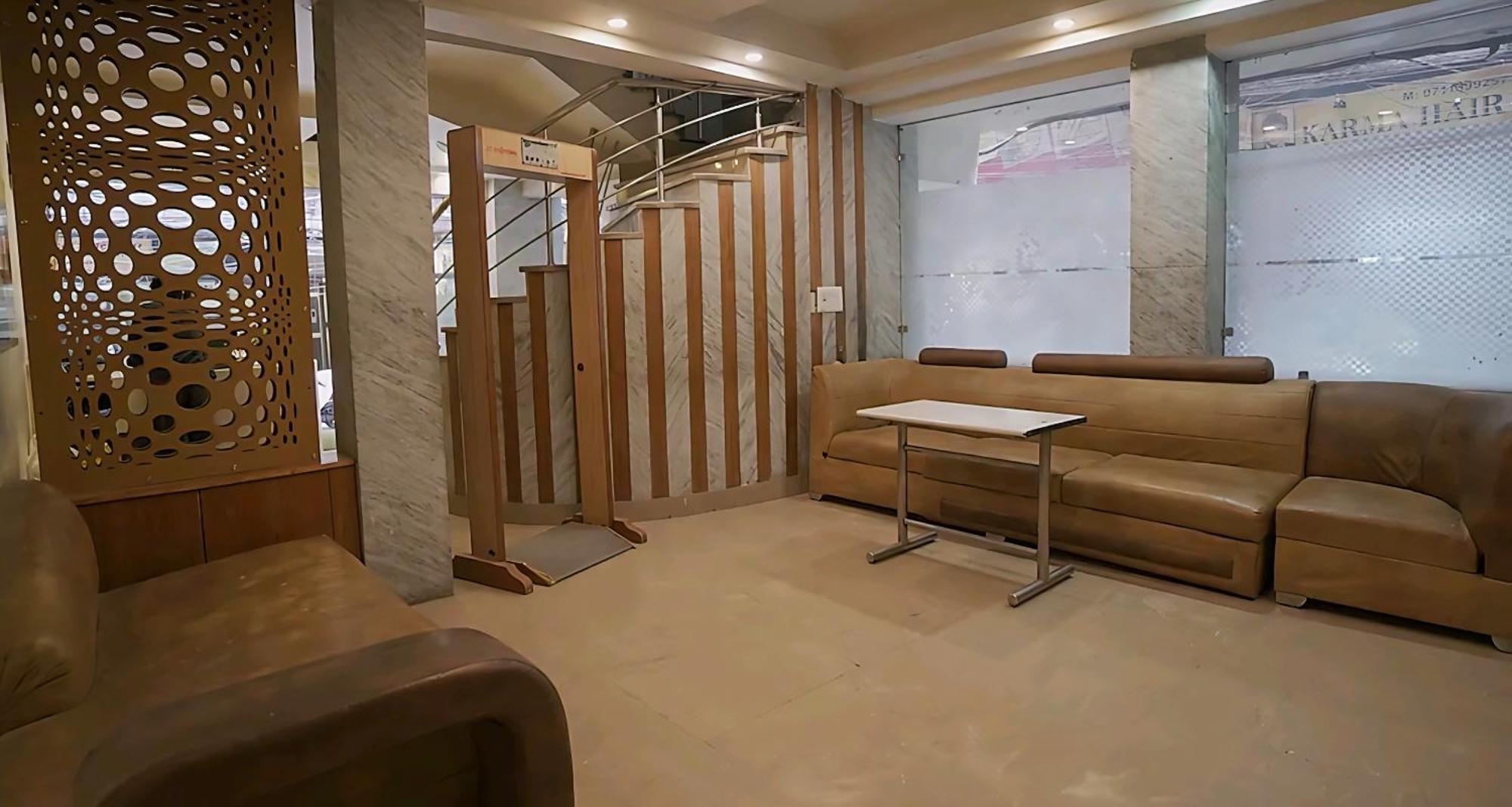Hotel Leo Continental New Delhi Extérieur photo