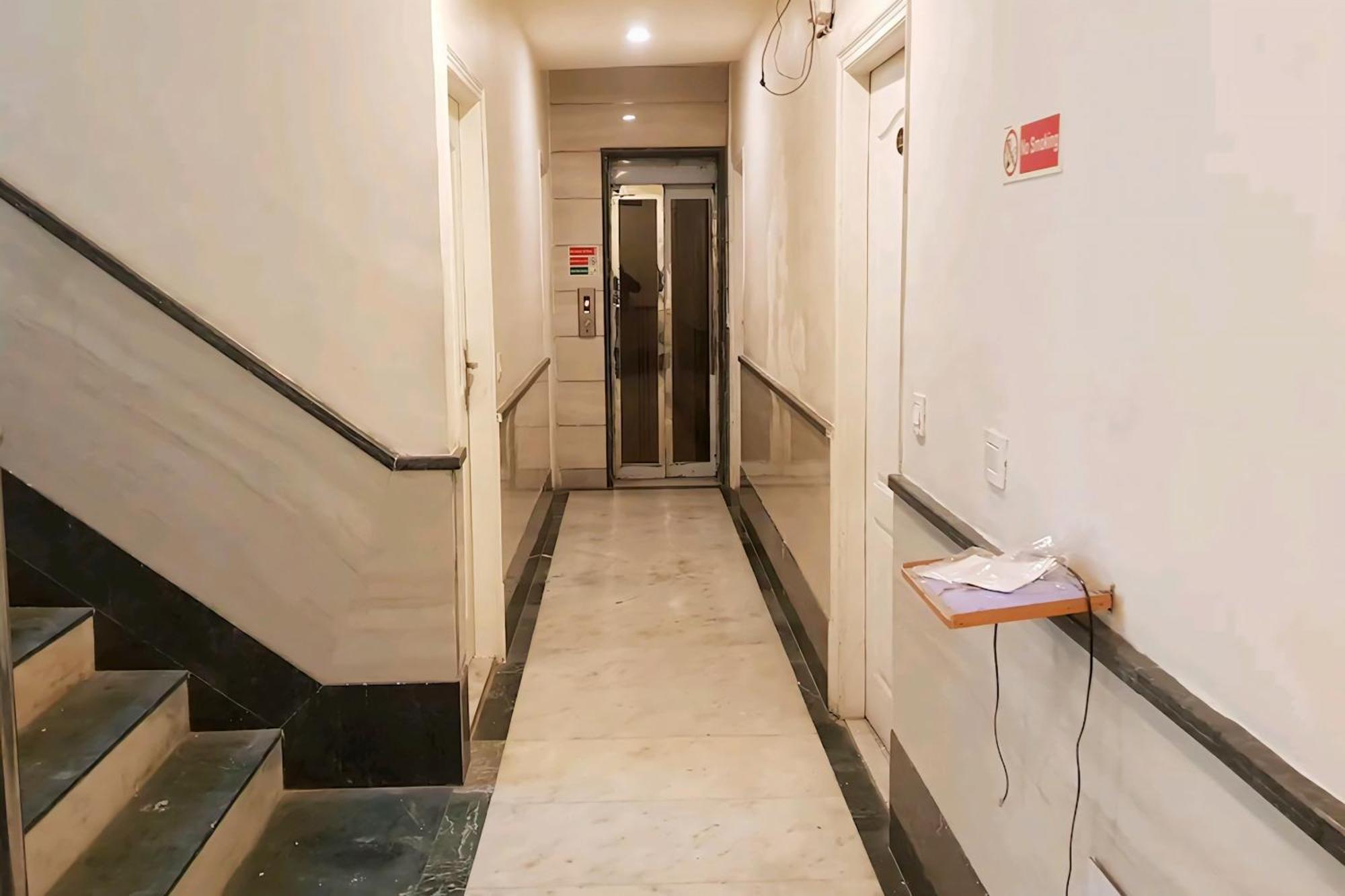Hotel Leo Continental New Delhi Extérieur photo
