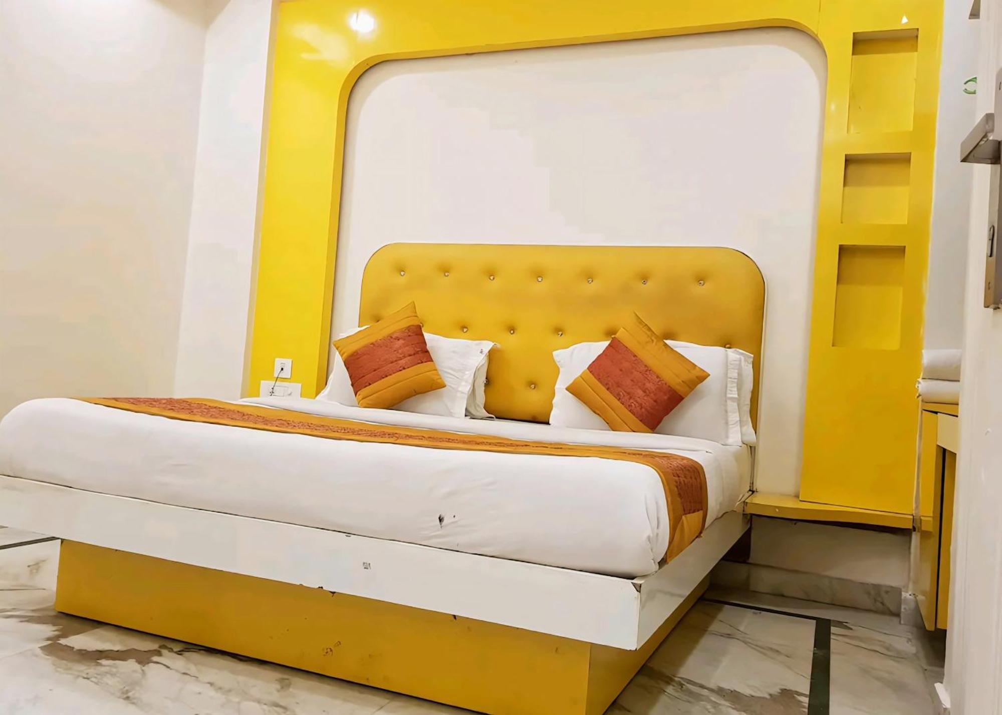 Hotel Leo Continental New Delhi Extérieur photo
