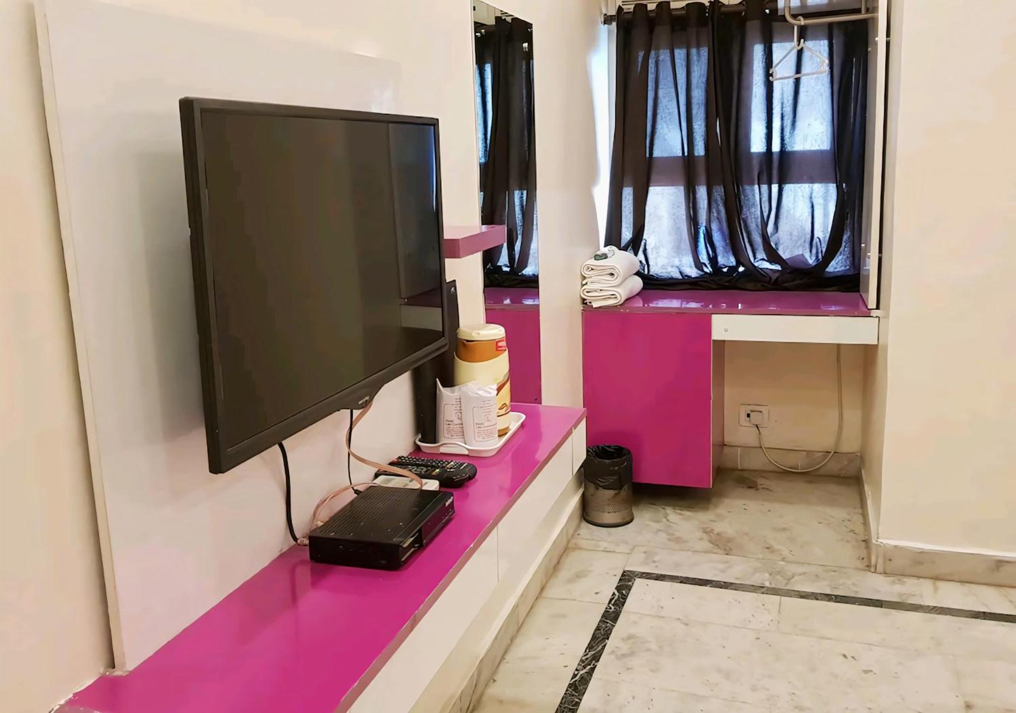 Hotel Leo Continental New Delhi Extérieur photo